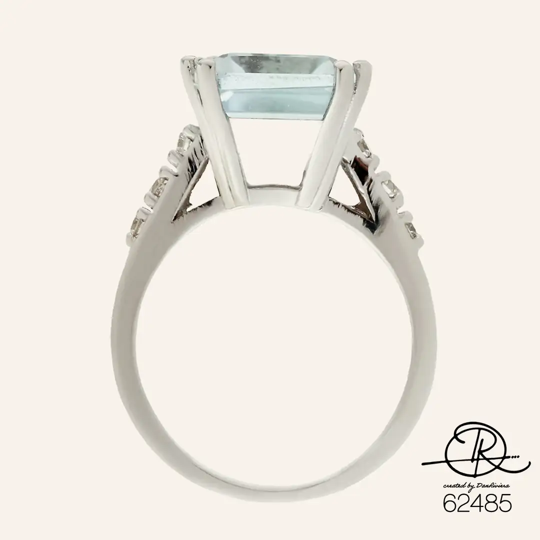 Δαχτυλίδι λευκό χρυσό μονόπετρο με emerald-cut Aquamarine και μπριγιάν